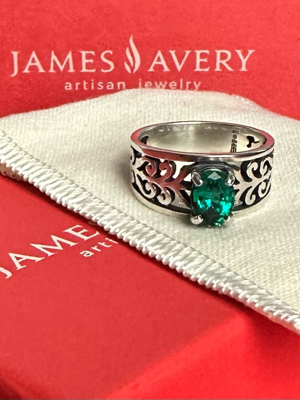 James Avery Emerald Adoree ring size 8